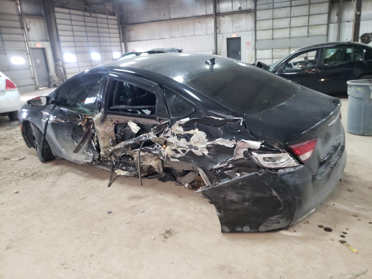 Изображение 2 2016 CHRYSLER 200 S 2016 с VIN 1C3CCCDG9GN148064