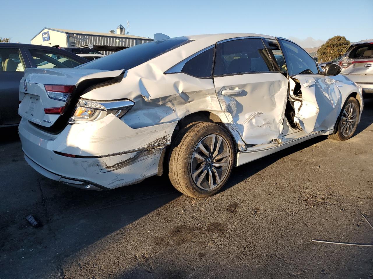 Obraz 3 z 2019 HONDA ACCORD HYBRID EXL 2019 z VIN 1HGCV3F58KA018215