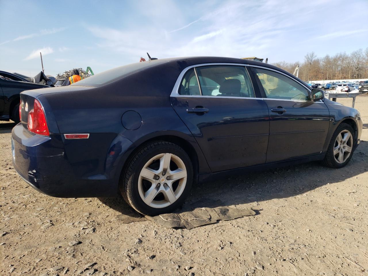 Image 3 of 2009 CHEVROLET MALIBU LS 2009 with VIN 1G1ZG57B19F232634