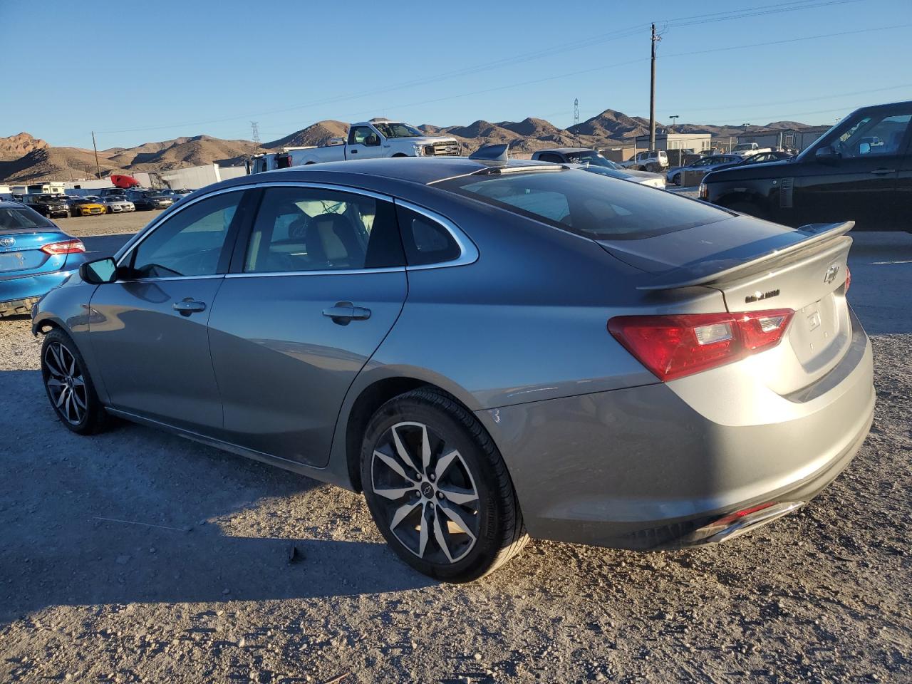 Изображение 2 2023 CHEVROLET MALIBU RS 2023 с VIN 1G1ZG5STXPF155713