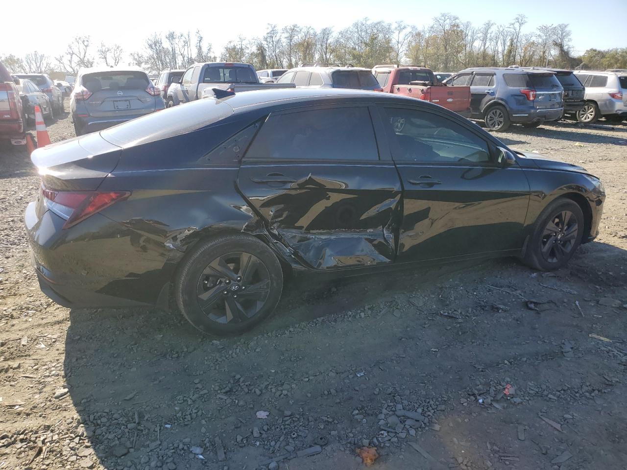 Image 3 of 2021 HYUNDAI ELANTRA SEL 2021 with VIN 5NPLS4AGXMH015396