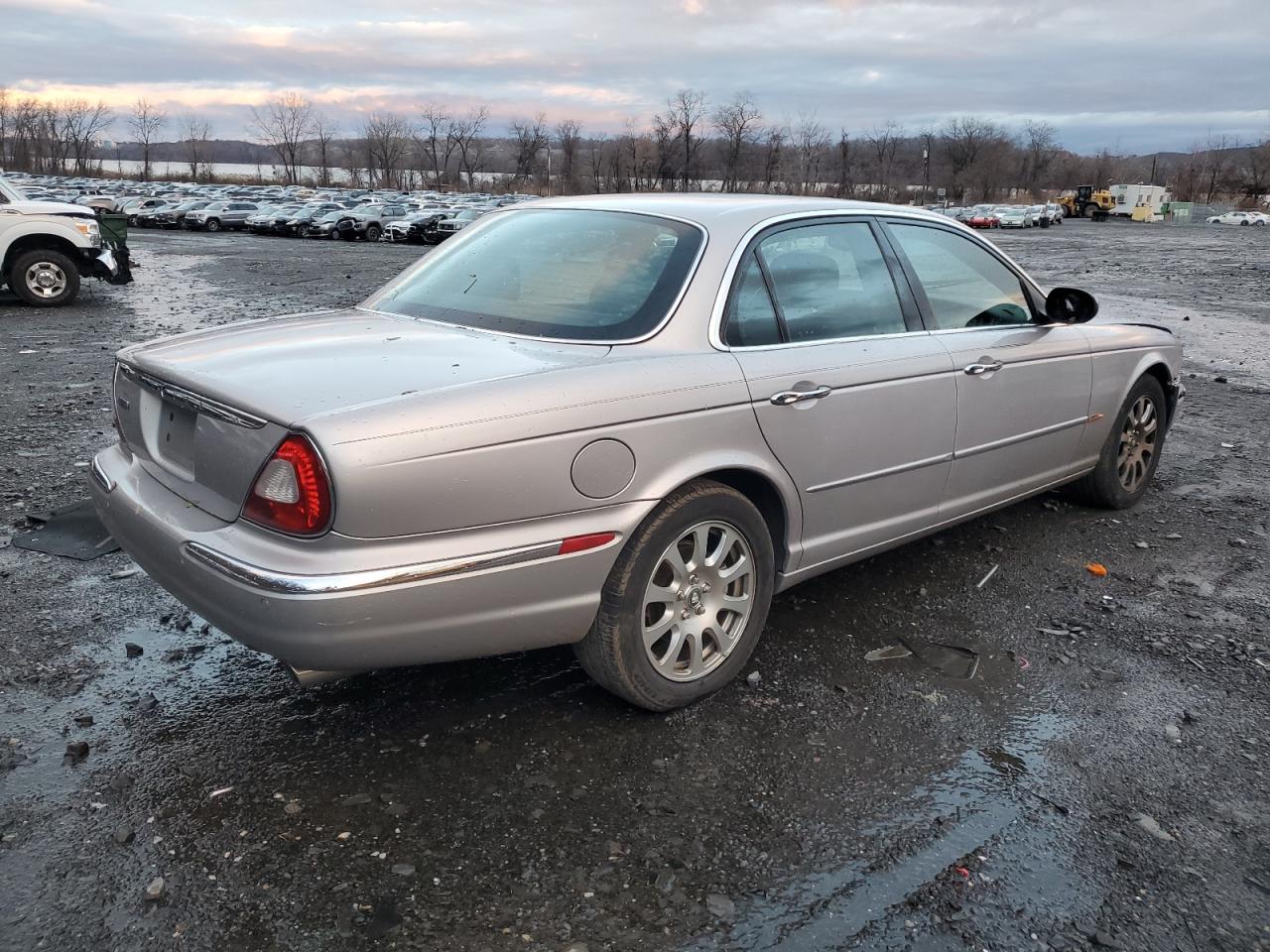 Изображение 3 2004 JAGUAR XJ8  2004 с VIN SAJWA71C84SG18688
