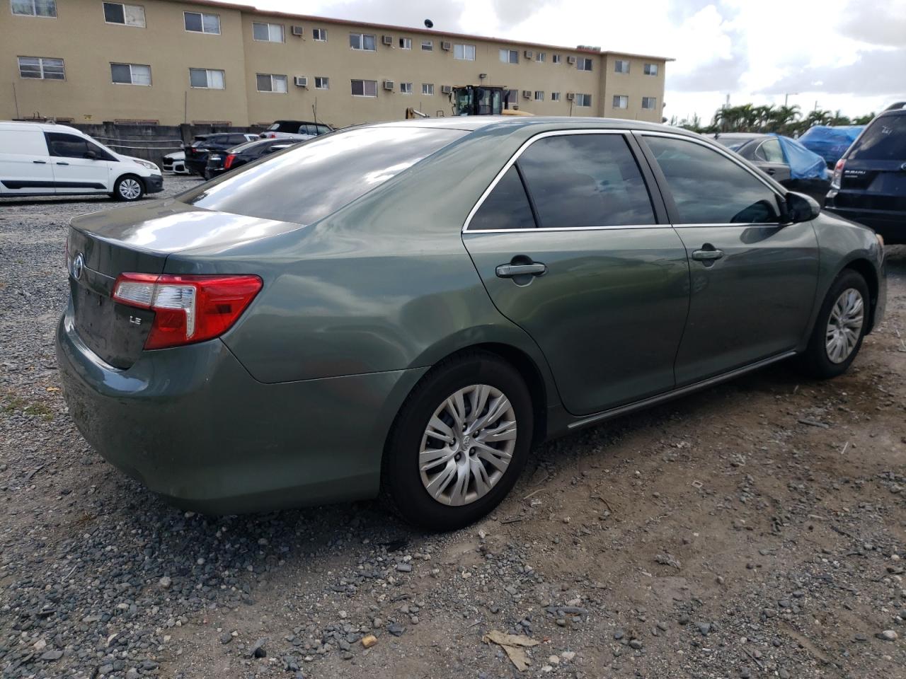 Obraz 3 z 2013 TOYOTA CAMRY L 2013 z VIN 4T1BF1FK7DU705314