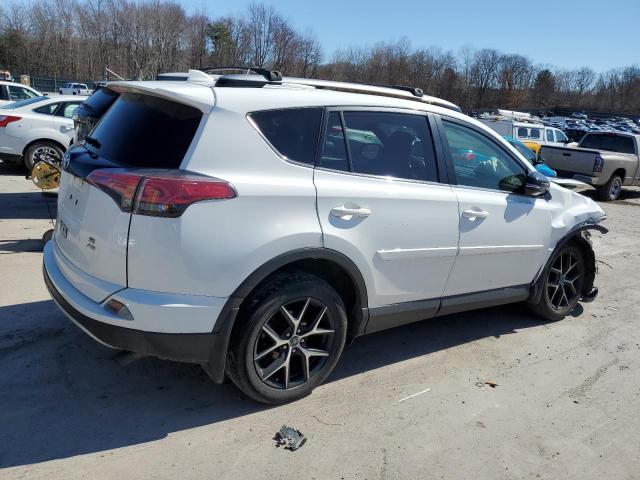 Obraz 3 z 2018 TOYOTA RAV4 SE 2018 z VIN JTMJFREV4JD227858