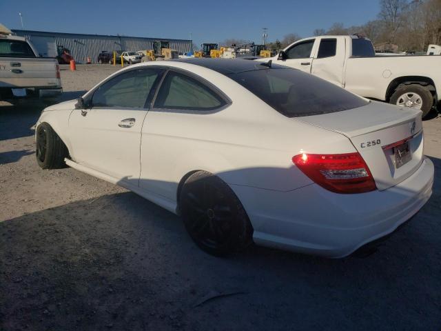 Image 2 of 2014 MERCEDES-BENZ C 250 2014 with VIN WDDGJ4HB3EG217877
