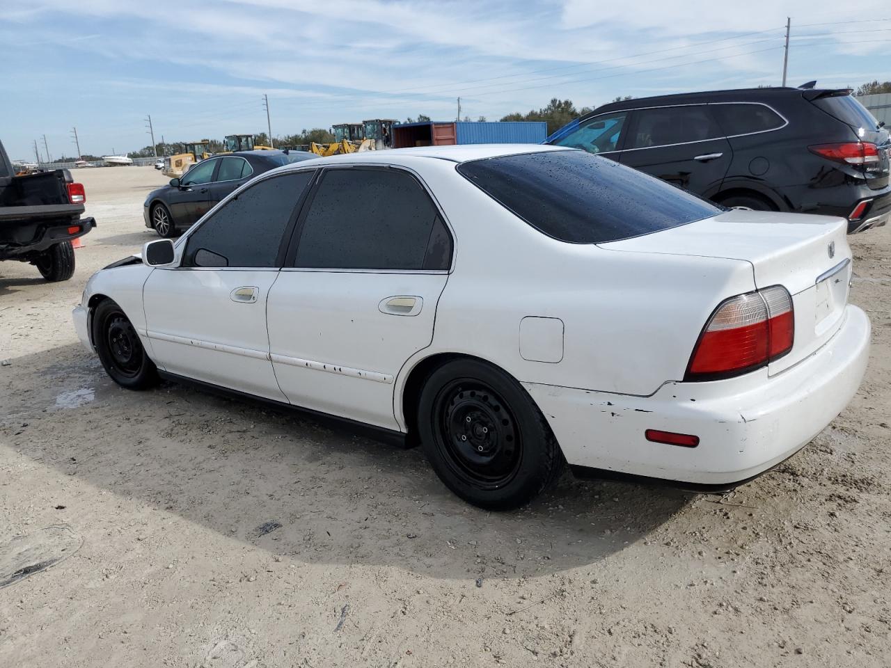 Obraz 2 z 1996 HONDA ACCORD LX 1996 z VIN 1HGCD5638TA129295