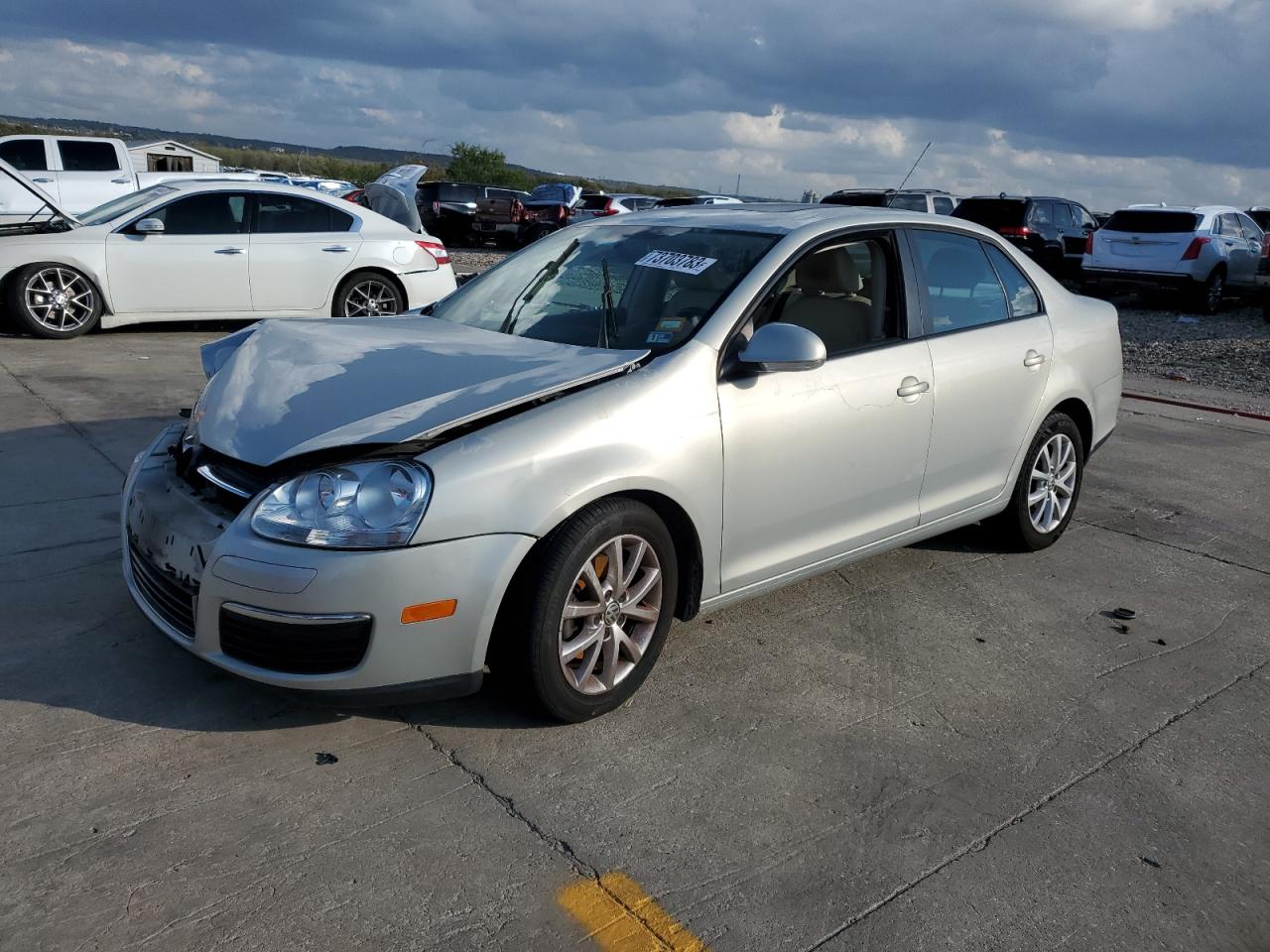 Image 1 of 2010 VOLKSWAGEN JETTA SE 2010 with VIN 3VWRZ7AJ2AM161524