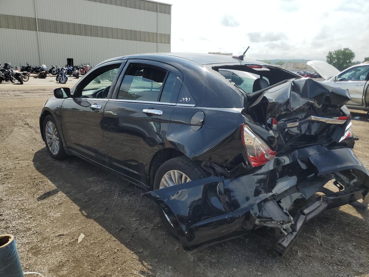 Изображение 2 2011 CHRYSLER 200 LIMITED 2011 с VIN 1C3BC2FB7BN571774