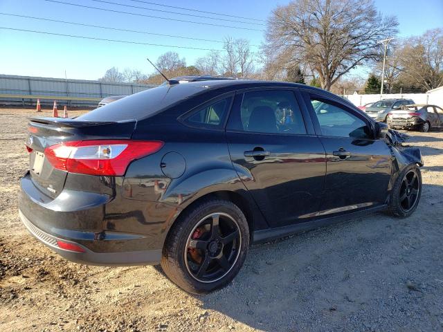 Image 3 of 2013 FORD FOCUS SE 2013 with VIN 1FADP3F24DL143647