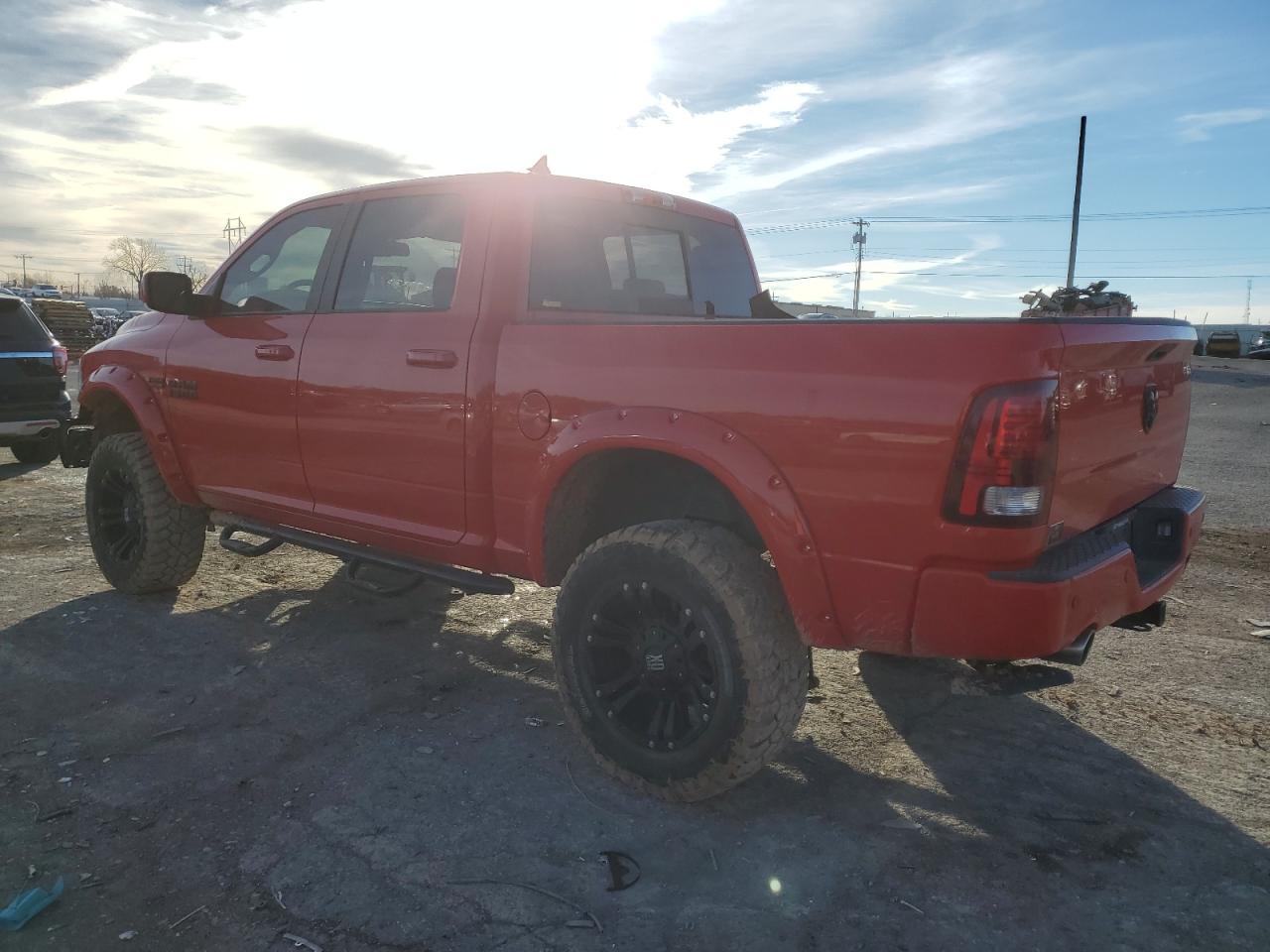 Obraz 2 z 2016 RAM 1500 SPORT 2016 z VIN 1C6RR7MT5GS259843