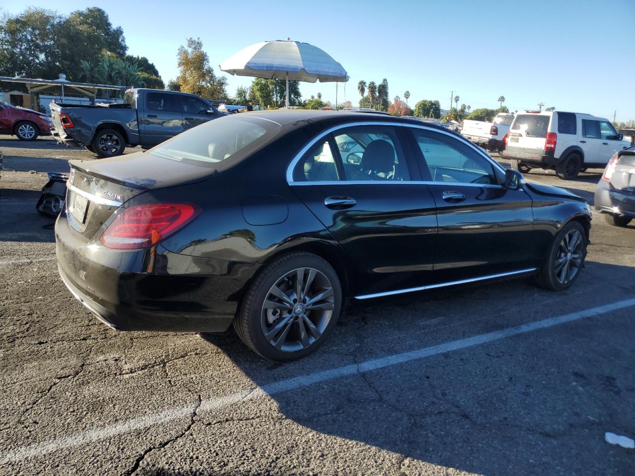 Image 3 of 2015 MERCEDES-BENZ C 300 4MATIC 2015 with VIN 55SWF4KB5FU073548