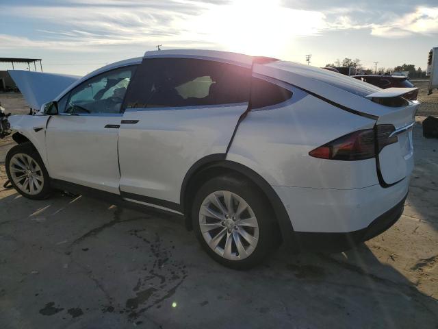 Obraz 2 z 2020 TESLA MODEL X  2020 z VIN 5YJXCBE21LF238246