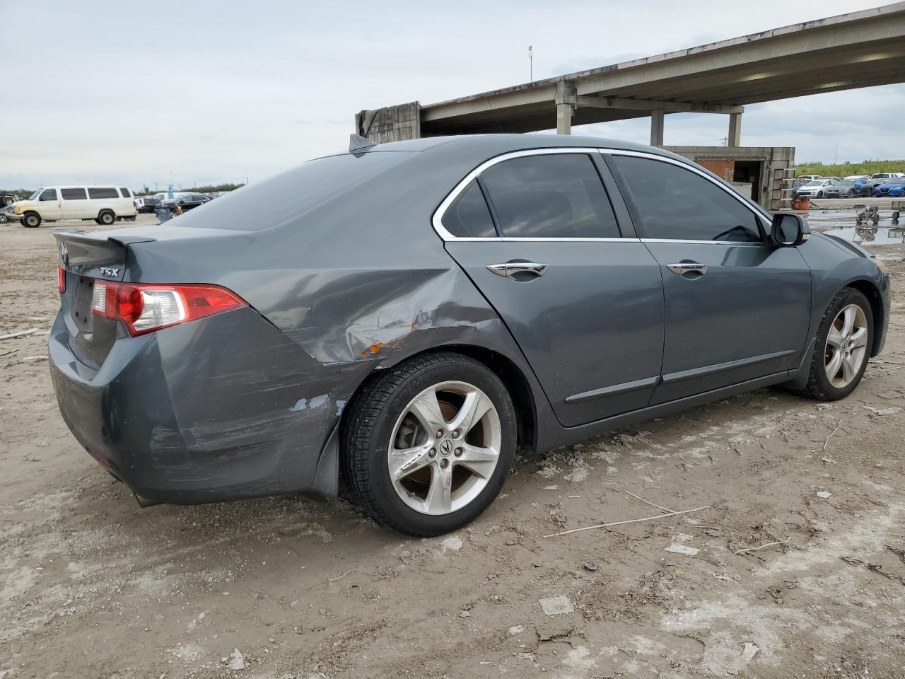 Image 3 of 2009 ACURA TSX  2009 with VIN JH4CU26689C020581