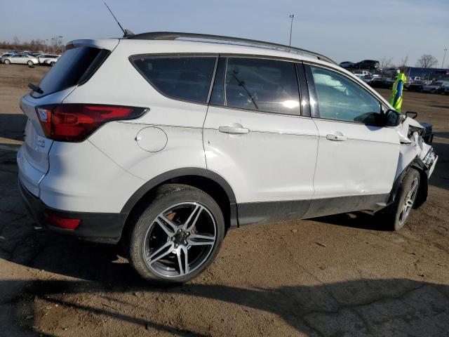 Image 3 of 2019 FORD ESCAPE SEL 2019 with VIN 1FMCU9HD1KUB85633