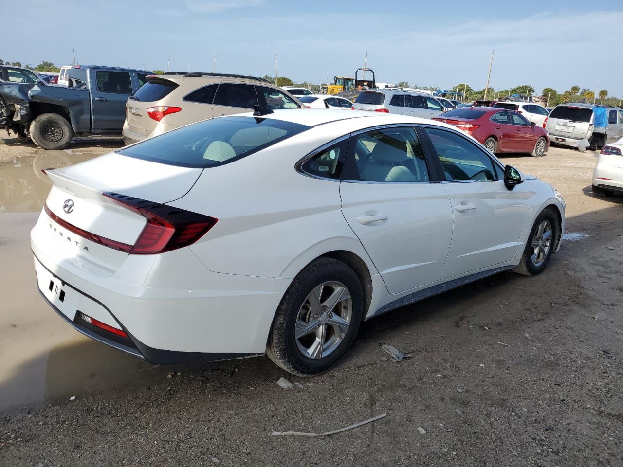 Изображение 3 2021 HYUNDAI SONATA SE 2021 с VIN 5NPEG4JA2MH106782