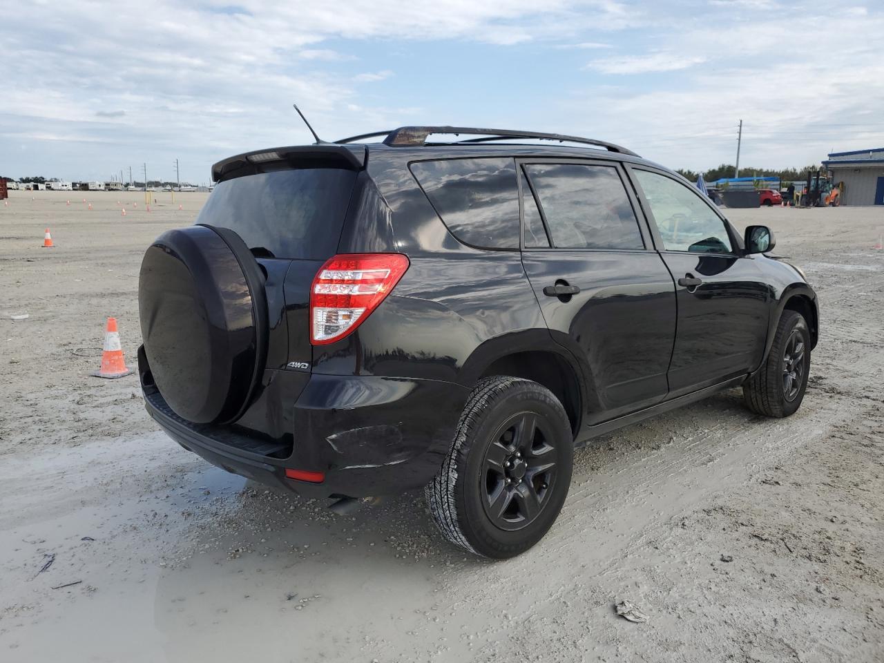 Image 3 of 2011 TOYOTA RAV4  2011 with VIN JTMBF4DV5BD041059