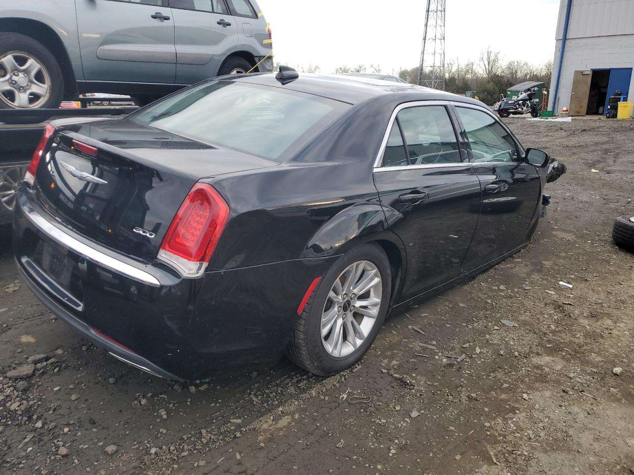 Изображение 3 2017 CHRYSLER 300 LIMITED 2017 с VIN 2C3CCAAG6HH516395