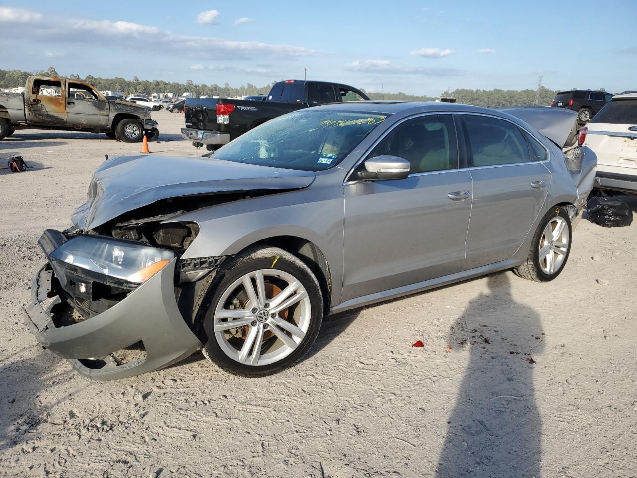 Obraz 1 z 2014 VOLKSWAGEN PASSAT SE 2014 z VIN 1VWBN7A3XEC096024