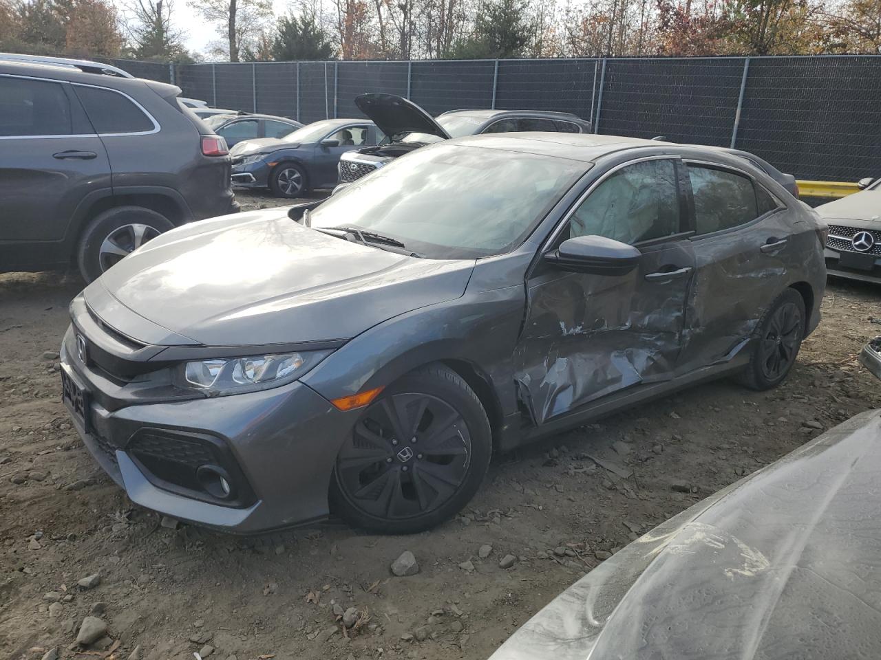 Image 1 of 2019 HONDA CIVIC EX 2019 with VIN SHHFK7H65KU411712