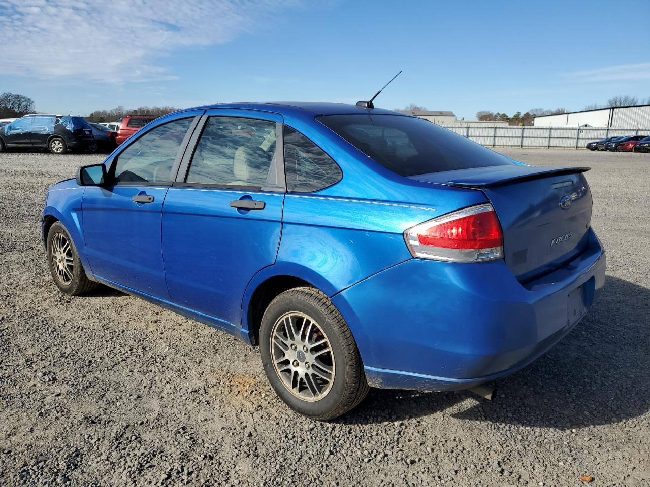Image 2 of 2010 FORD FOCUS SE 2010 with VIN 1FAHP3FN5AW212545