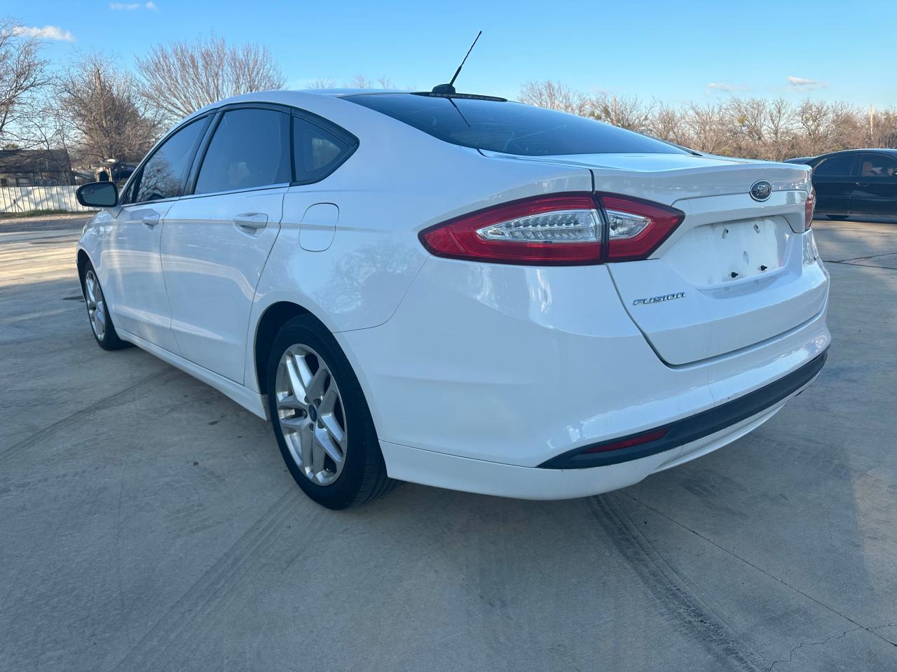 Image 3 of 2013 FORD FUSION SE 2013 with VIN 3FA6P0H72DR322965