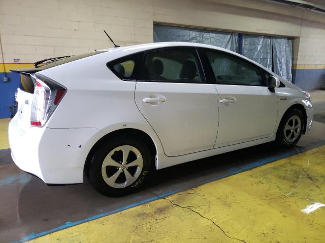 Image 3 of 2013 TOYOTA PRIUS  2013 with VIN JTDKN3DU3D1628529