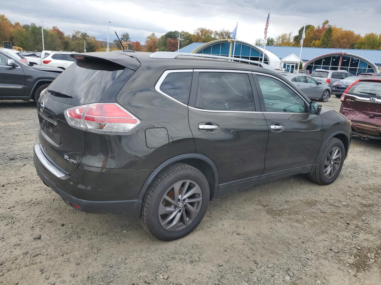 Image 3 of 2016 NISSAN ROGUE S 2016 with VIN 5N1AT2MV9GC883968