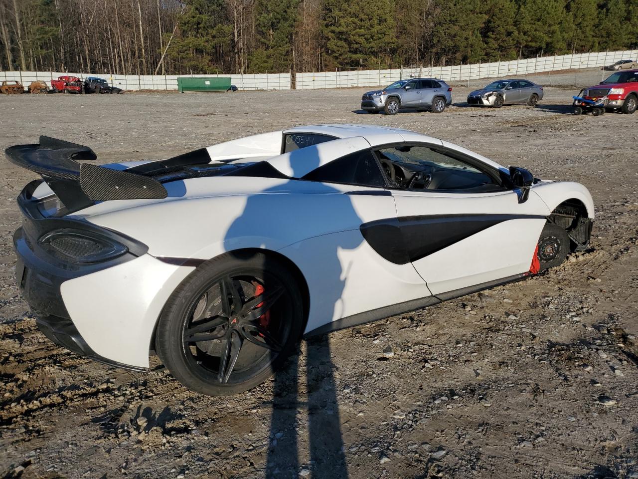 Image 3 of 2018 MCLAREN AUTOMOTIVE 570S  2018 with VIN SBM13FAA3JW005544