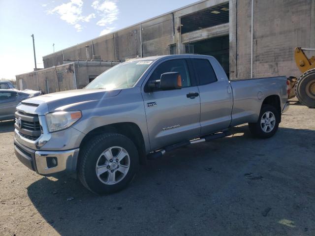 2015 TOYOTA TUNDRA DOUBLE CAB SR/SR5 2015 image