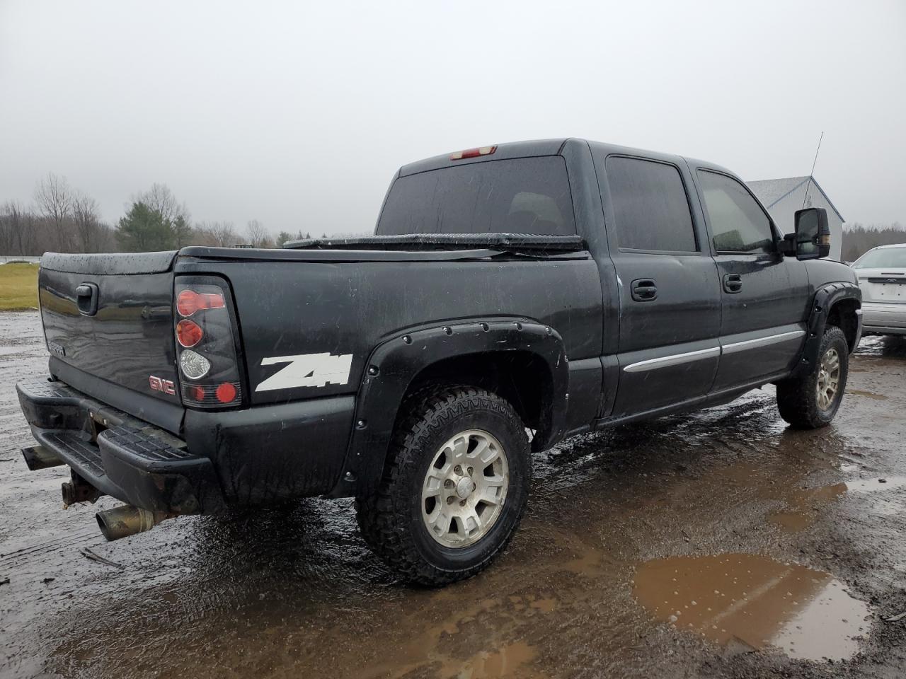 Obraz 3 z 2005 GMC NEW SIERRA K1500 2005 z VIN 2GTEK13T551323418