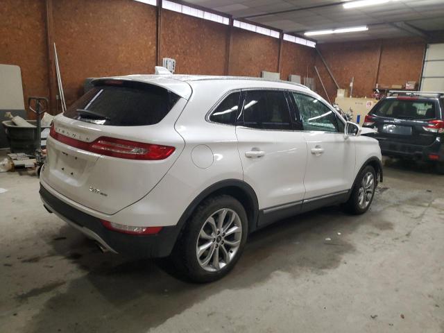 Image 3 of 2017 LINCOLN MKC SELECT 2017 with VIN 5LMCJ2D90HUL32452