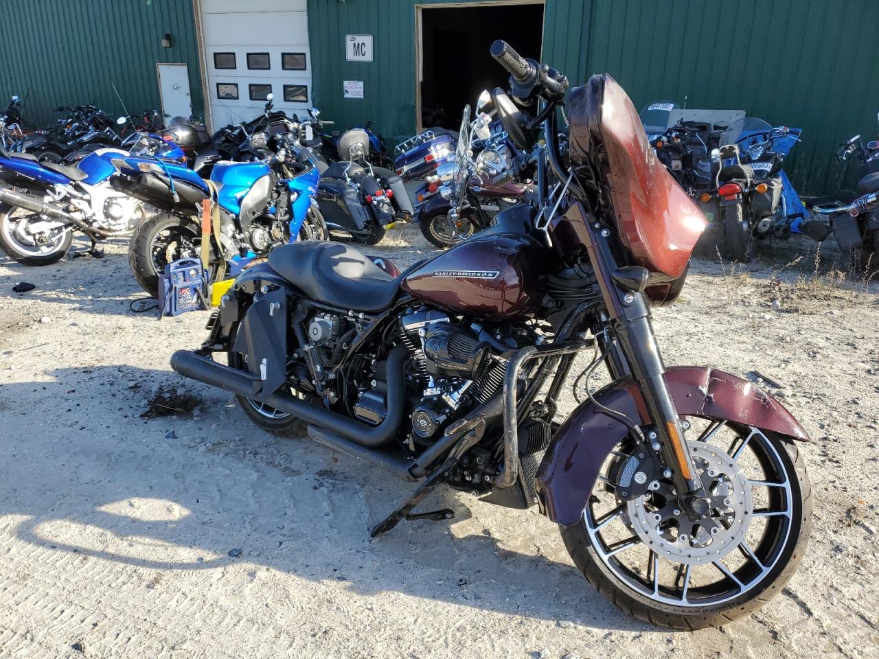 Obraz 1 z 2018 HARLEY-DAVIDSON FLHXS STREET GLIDE SPECIAL 2018 z VIN 1HD1KRC15JB673698