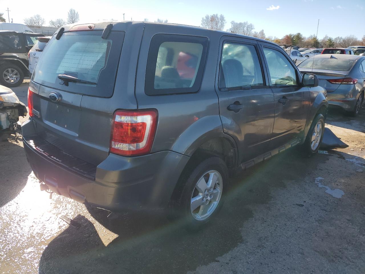 Изображение 3 2009 FORD ESCAPE XLS 2009 с VIN 1FMCU02749KB20697