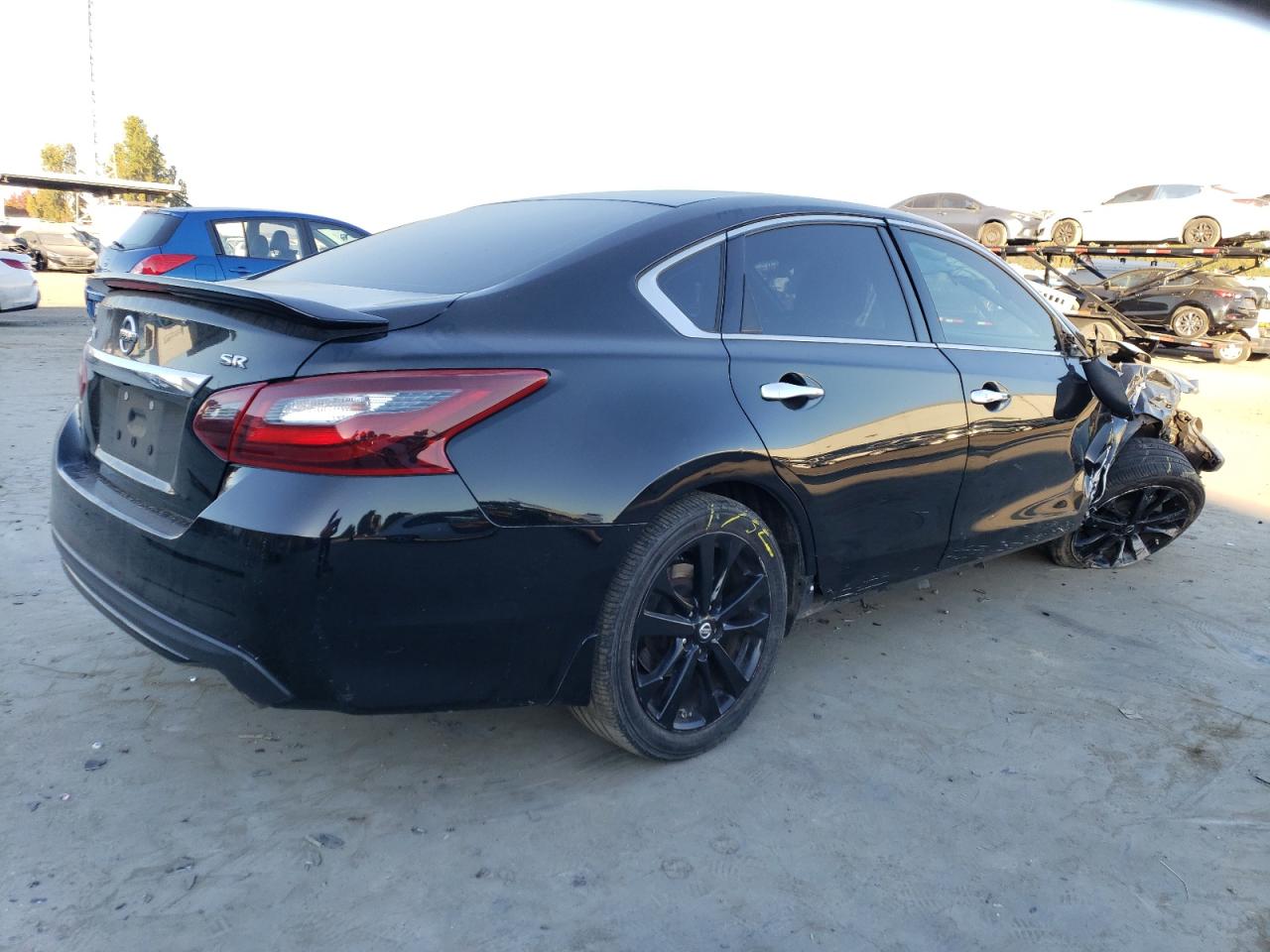 Obraz 3 z 2017 NISSAN ALTIMA 2.5 2017 z VIN 1N4AL3AP1HC473219