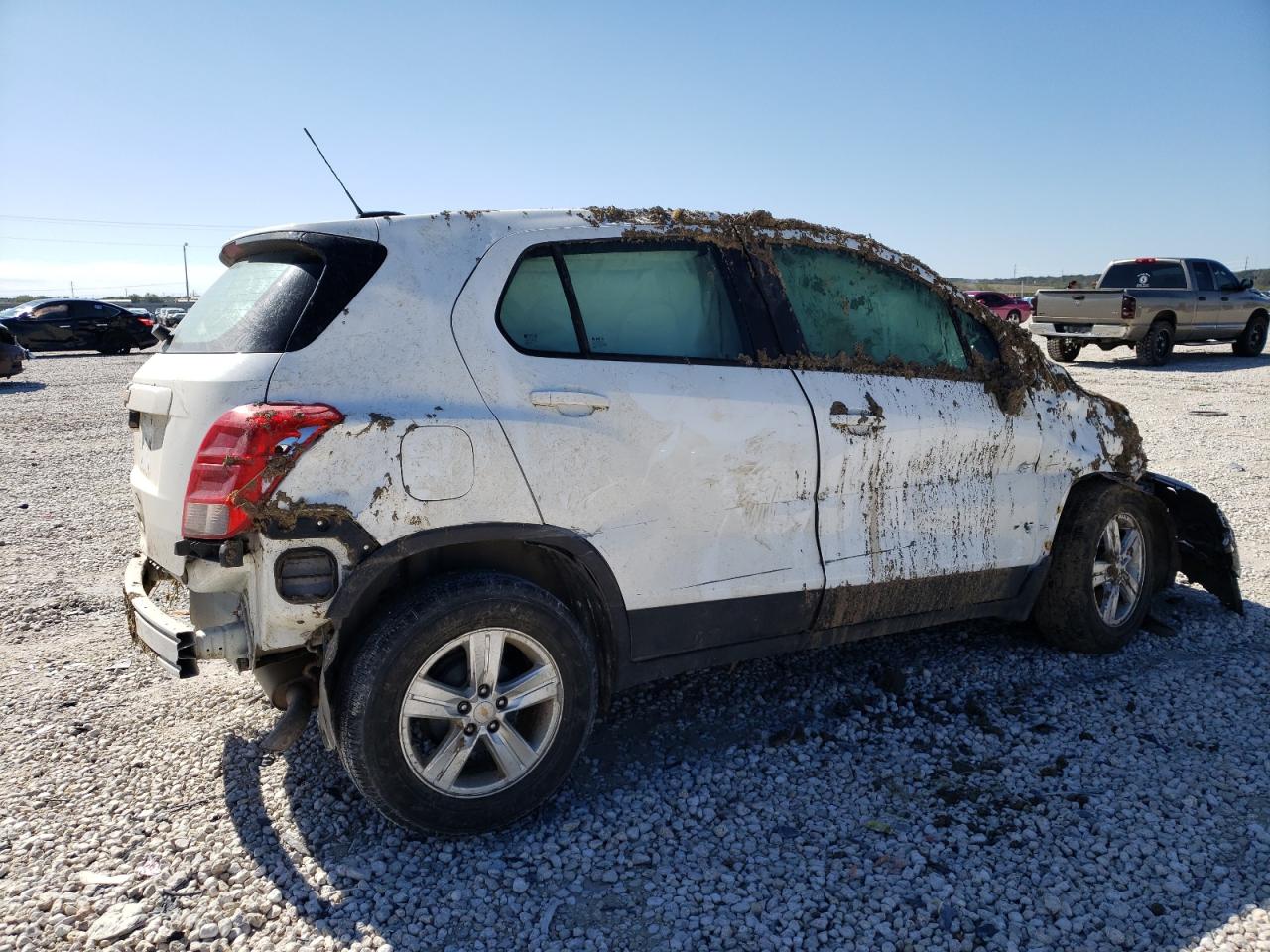Изображение 3 2021 CHEVROLET TRAX LS 2021 с VIN KL7CJKSB3MB312745