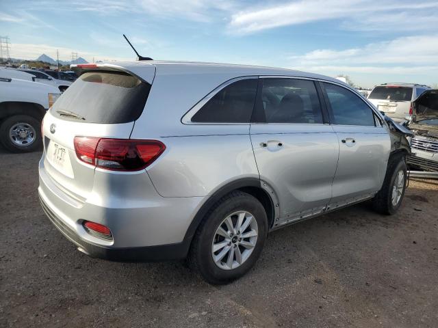Image 3 of 2019 KIA SORENTO L 2019 with VIN 5XYPG4A38KG577463