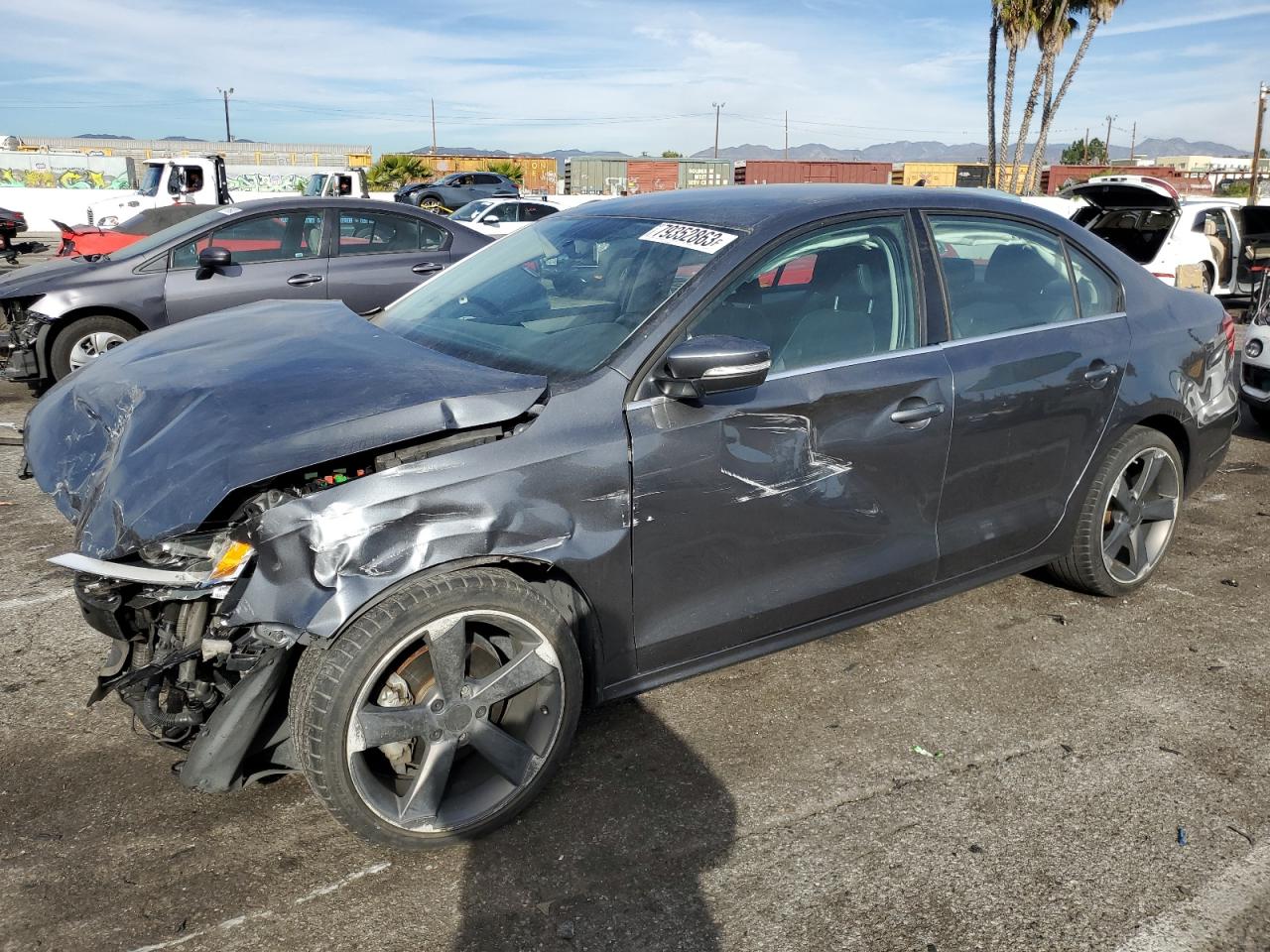 Image 1 of 2014 VOLKSWAGEN JETTA SE 2014 with VIN 3VWD17AJ6EM268325