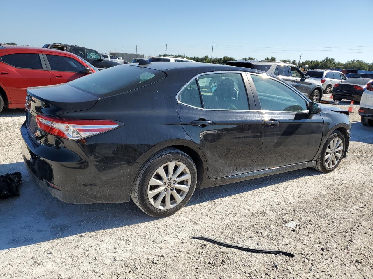 Изображение 3 2020 TOYOTA CAMRY LE 2020 с VIN 4T1C11AK1LU500760