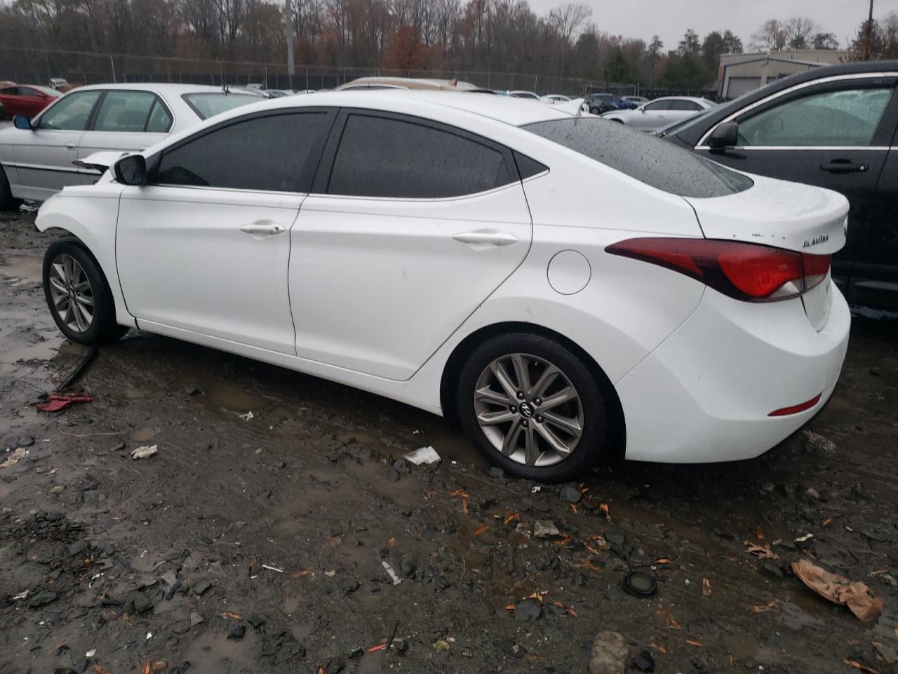 Image 2 of 2015 HYUNDAI ELANTRA SE 2015 with VIN 5NPDH4AE9FH615945