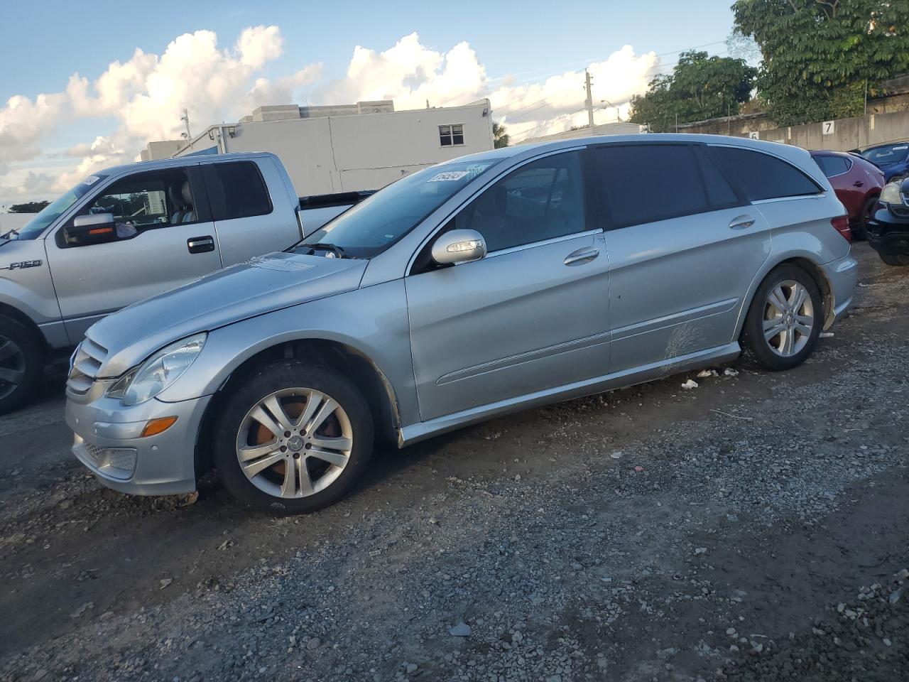 Obraz 1 z 2008 MERCEDES-BENZ R 350 2008 z VIN 4JGCB65E58A064731