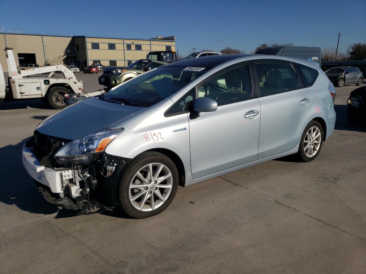 Image 1 of 2012 TOYOTA PRIUS V  2012 with VIN JTDZN3EU9C3171788