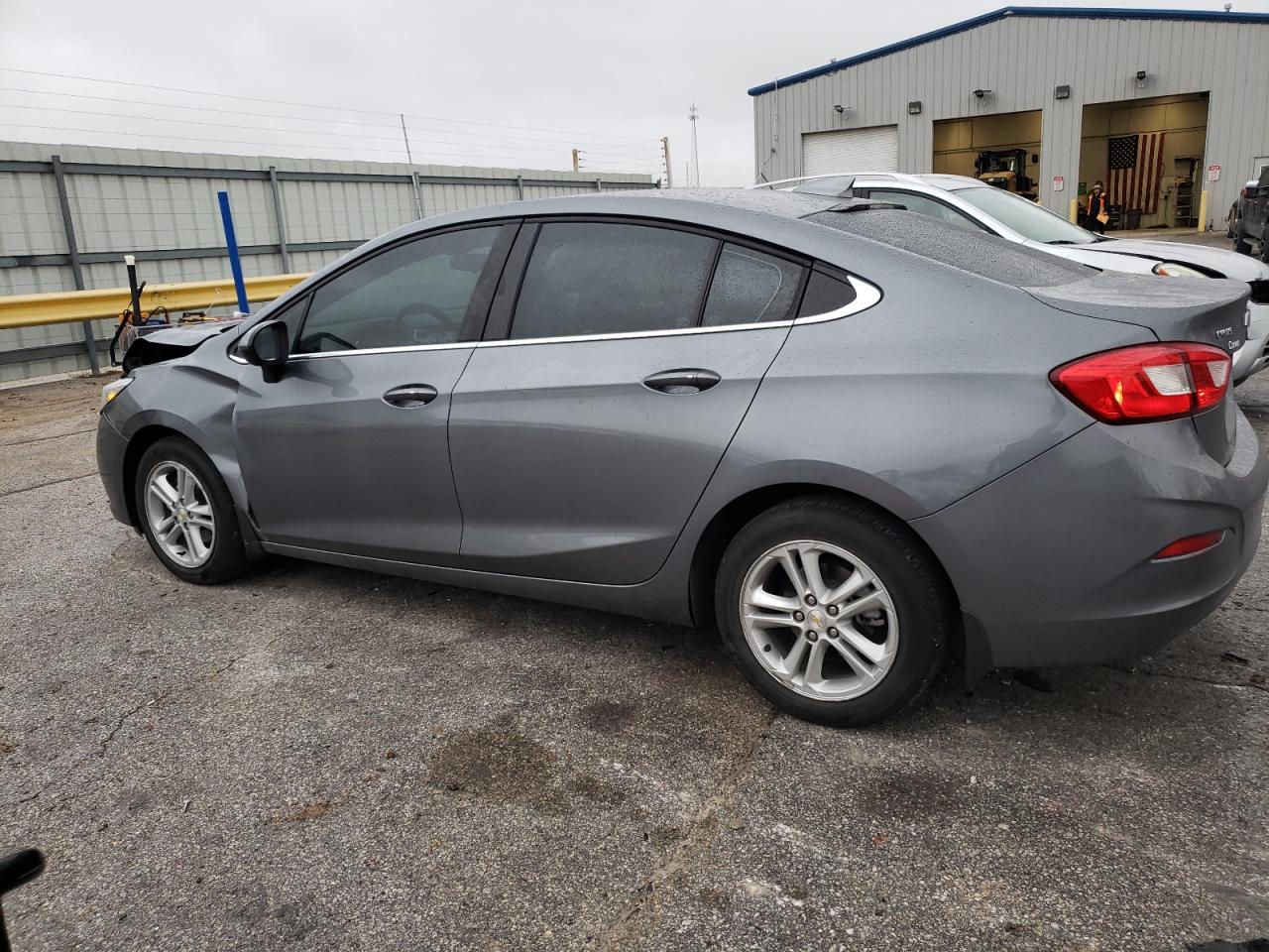 Image 2 of 2018 CHEVROLET CRUZE LT 2018 with VIN 1G1BE5SM4J7219763
