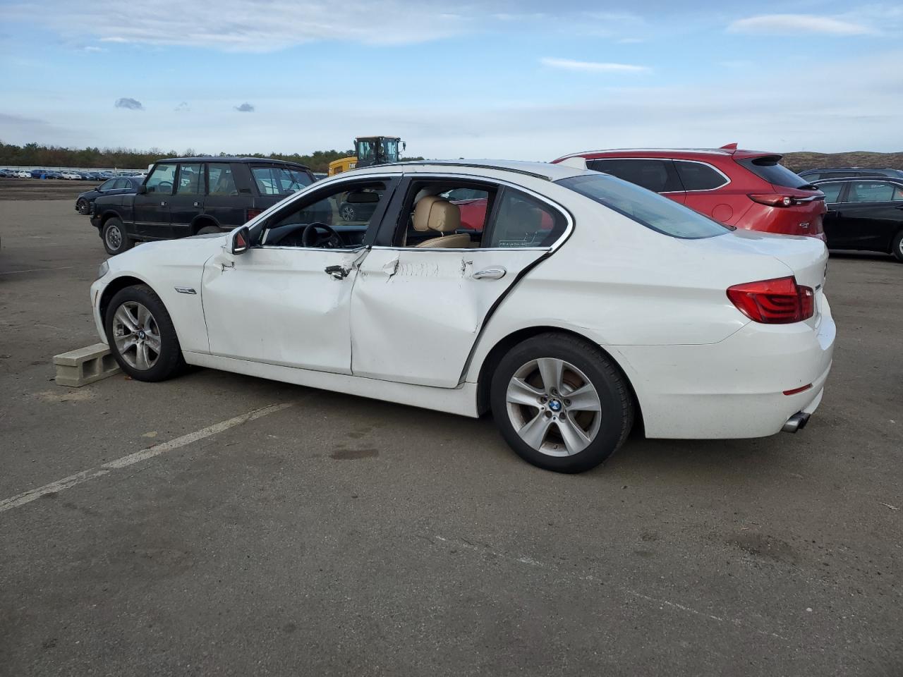 Obraz 2 z 2013 BMW 528 XI 2013 z VIN WBAXH5C5XDD107953