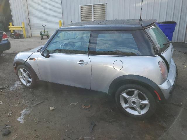 Image 2 of 2004 MINI COOPER  2004 with VIN WMWRC33424TJ60820