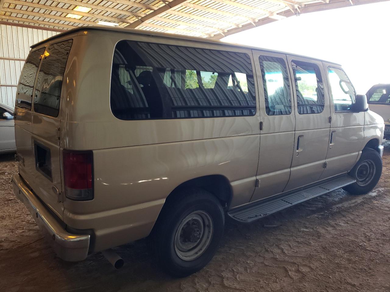 Изображение 3 2008 FORD ECONOLINE E350 SUPER DUTY WAGON 2008 с VIN 1FBNE31LX8DA95967