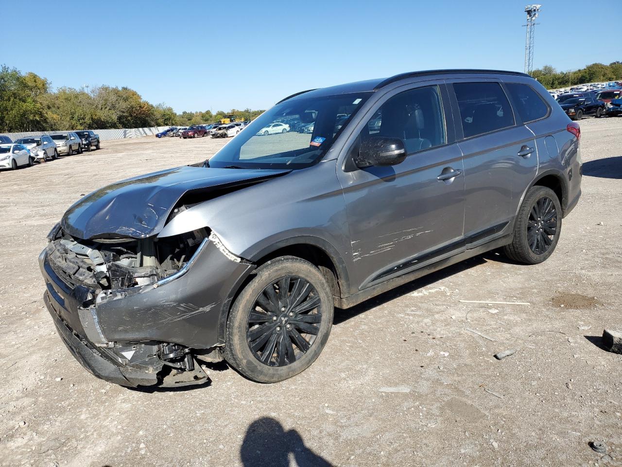 Obraz 2020 MITSUBISHI OUTLANDER SE 2020