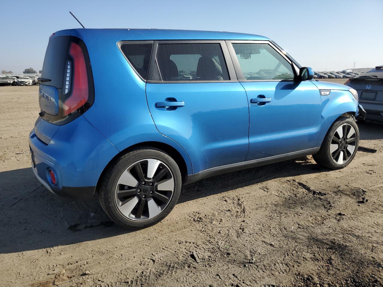 Изображение 3 2019 KIA SOUL + 2019 с VIN KNDJP3A5XK7681869