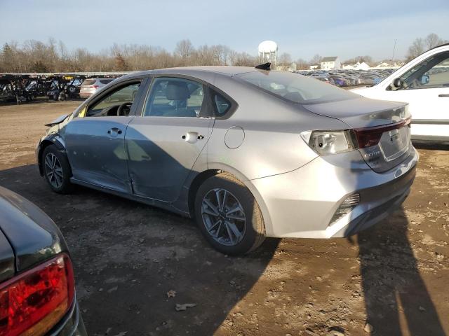 Изображение 2 2023 KIA FORTE LX 2023 с VIN 3KPF24AD9PE612437