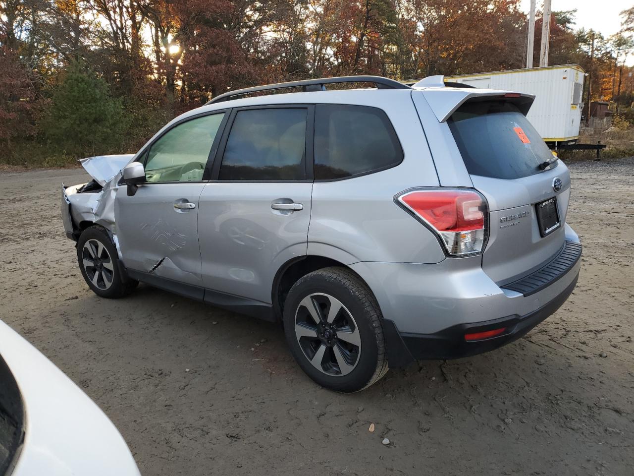 Obraz 2 z 2018 SUBARU FORESTER 2.5I PREMIUM 2018 z VIN JF2SJAGC9JH520195