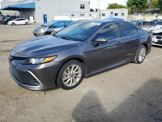 Obraz 1 z 2022 TOYOTA CAMRY LE 2022 z VIN 4T1C11AK5NU006534
